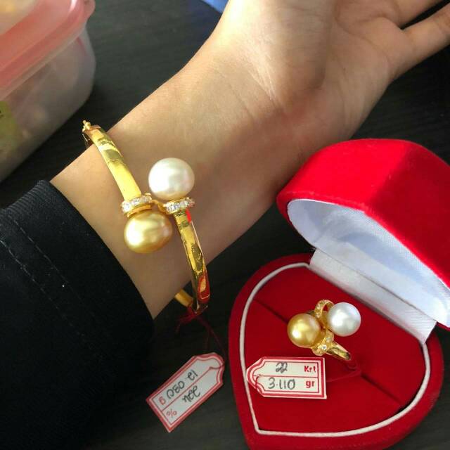Emas asli mutiara Lombok