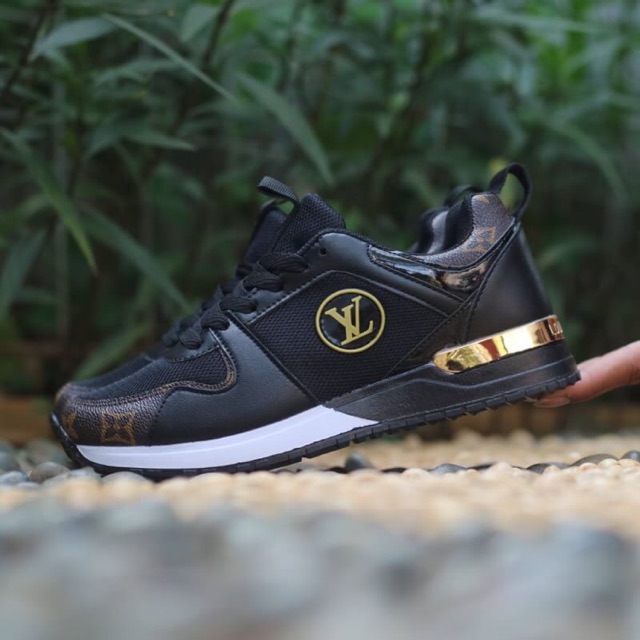 Sepatu lv cowok cewek keren
