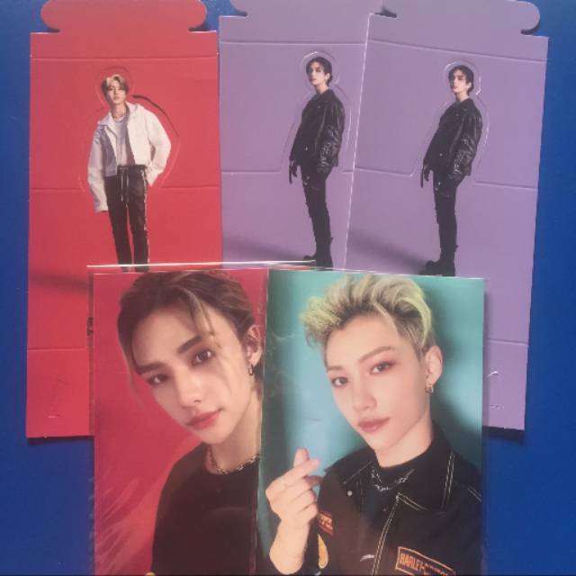 Stray kids go live hyunjin felix han standee aladdin benefit