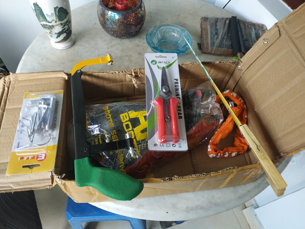 Gergaji Kayu Ranting Kecil Mini Plafon Serbaguna 12 Inchi