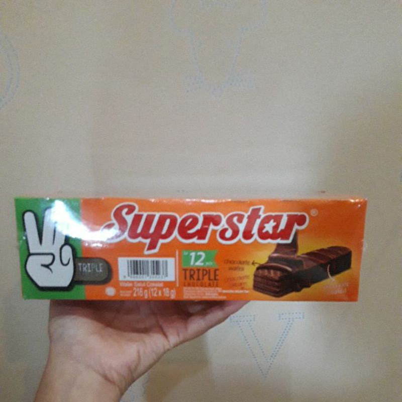 

SUPERSTAR TRIPLE CHOCOLATE/WAFER COKLAT/WAFER SUPERTAR