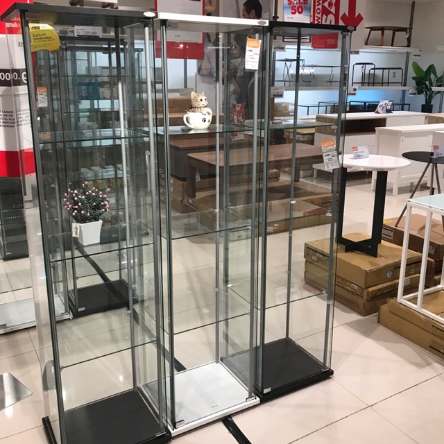 Lemari Kaca Newvy Curio | Shopee Indonesia
