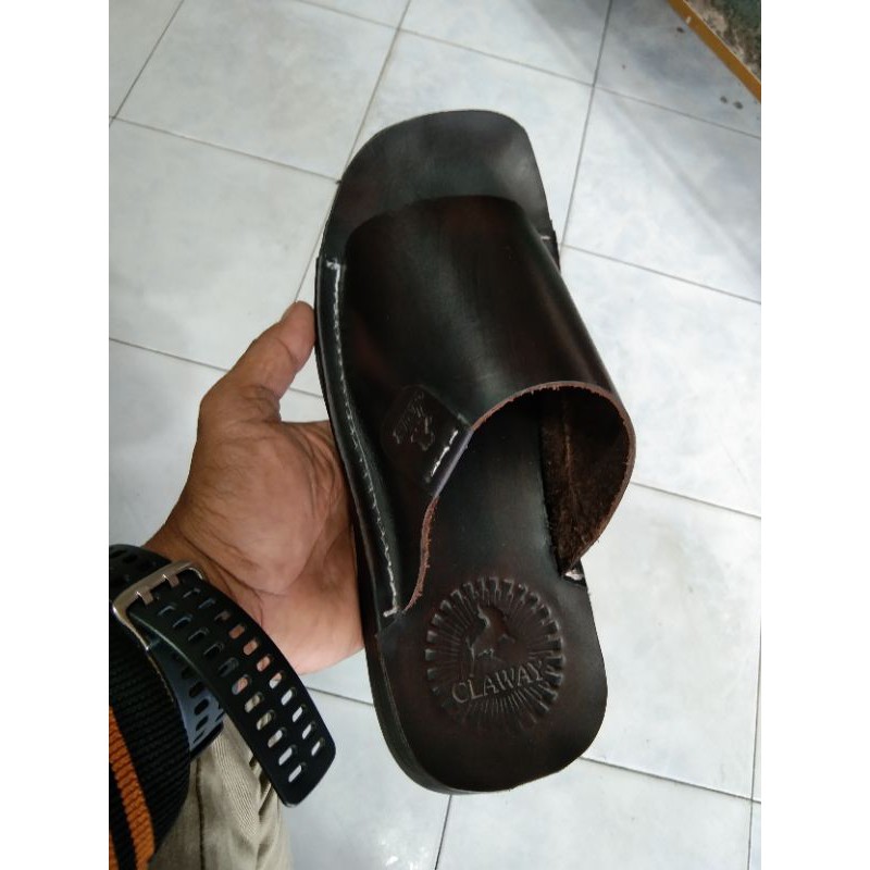 SANDAL KULIT ASLI UNTUK PRIA BERKUALITAS TINGGI