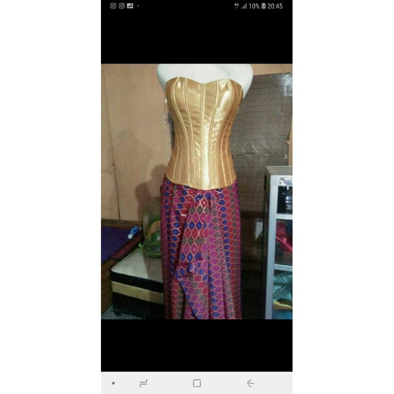 kamisol tulang 18