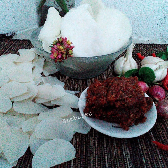 

Kerupuk Udang2an /Kerupuk Bawang Mentah (Free Sambal Pecel 100gr)