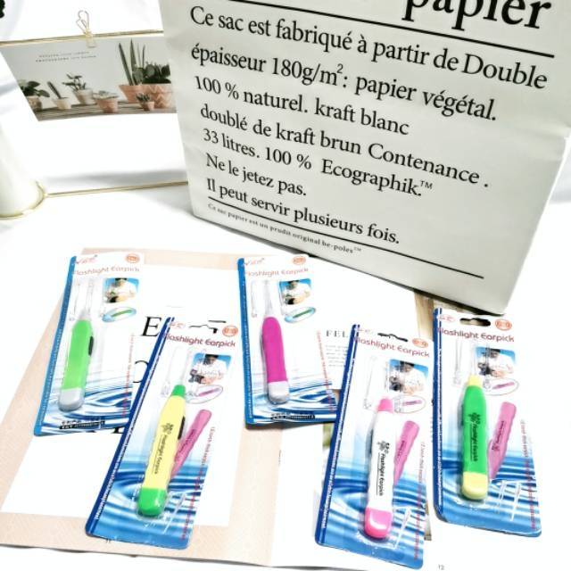 Pembersih Telinga / korek kuping Earpick Flashlight/ Earpick Lampu LED