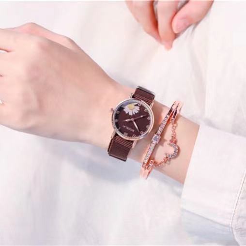 Jam Tangan Canvas Bunga Daisy Wanita Quartz Analog Casual Fashion Gaya Korea Import