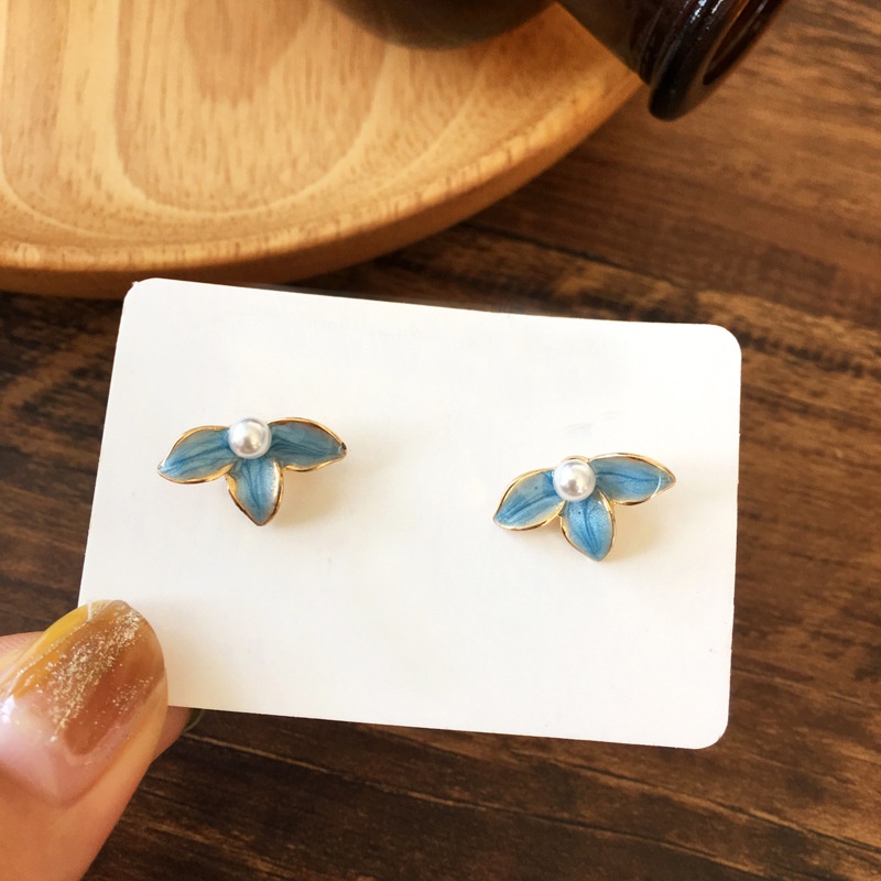 Anting Tusuk Gantung Desain Bunga Hias Mutiara Warna Biru Gaya Simple Cantik Untuk Wanita