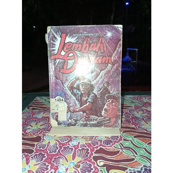 

BUKU LEMBAH DENDAM