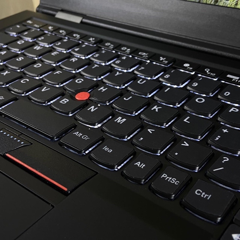 LENOVO THINKPAD X1 CARBON CORE I5 6300U RAM 8GB SSD 128GB MULUS BERGARANSI