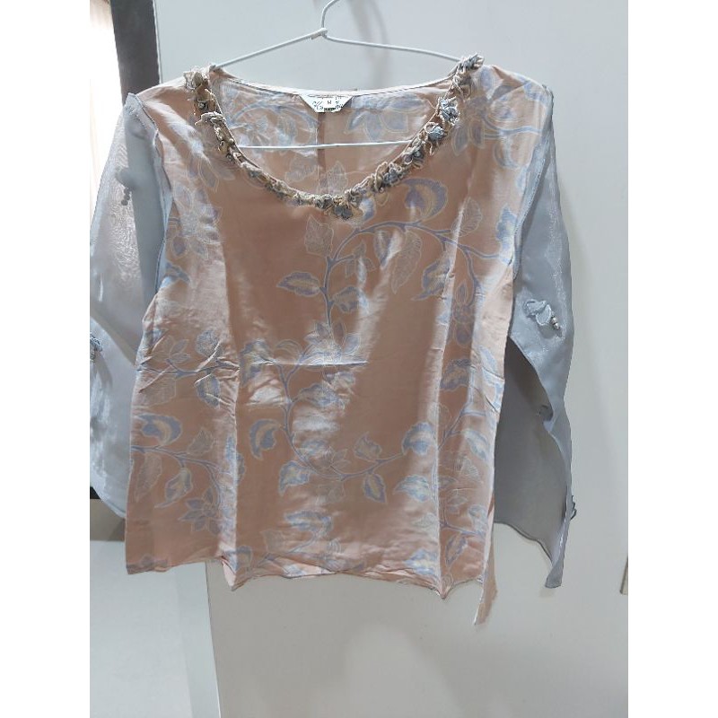 Khanaan Luza Top size M Preloved