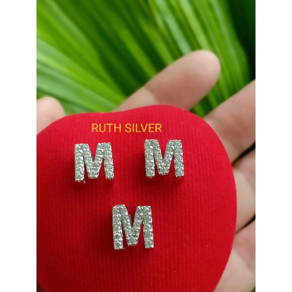 LIONTIN HURUF M ANAK/REMAJA/DEWASA ELEGAN KASUAL TERBARU MODEL MATA DIAMOND KILAU PUTIH PERAK ASLI 9