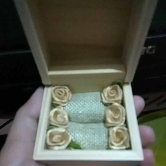 Kotak Perhiasan Cincin Kayu Rustic Ukuran 6x6x5cm
