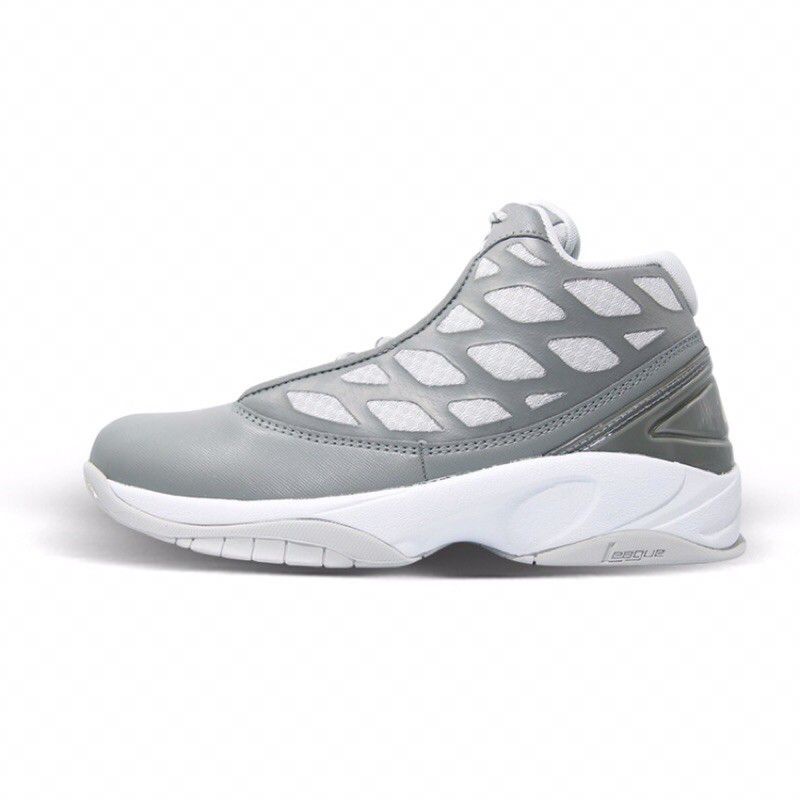 SEPATU LEAGUE BASKET CLASH ABU ORIGINAL