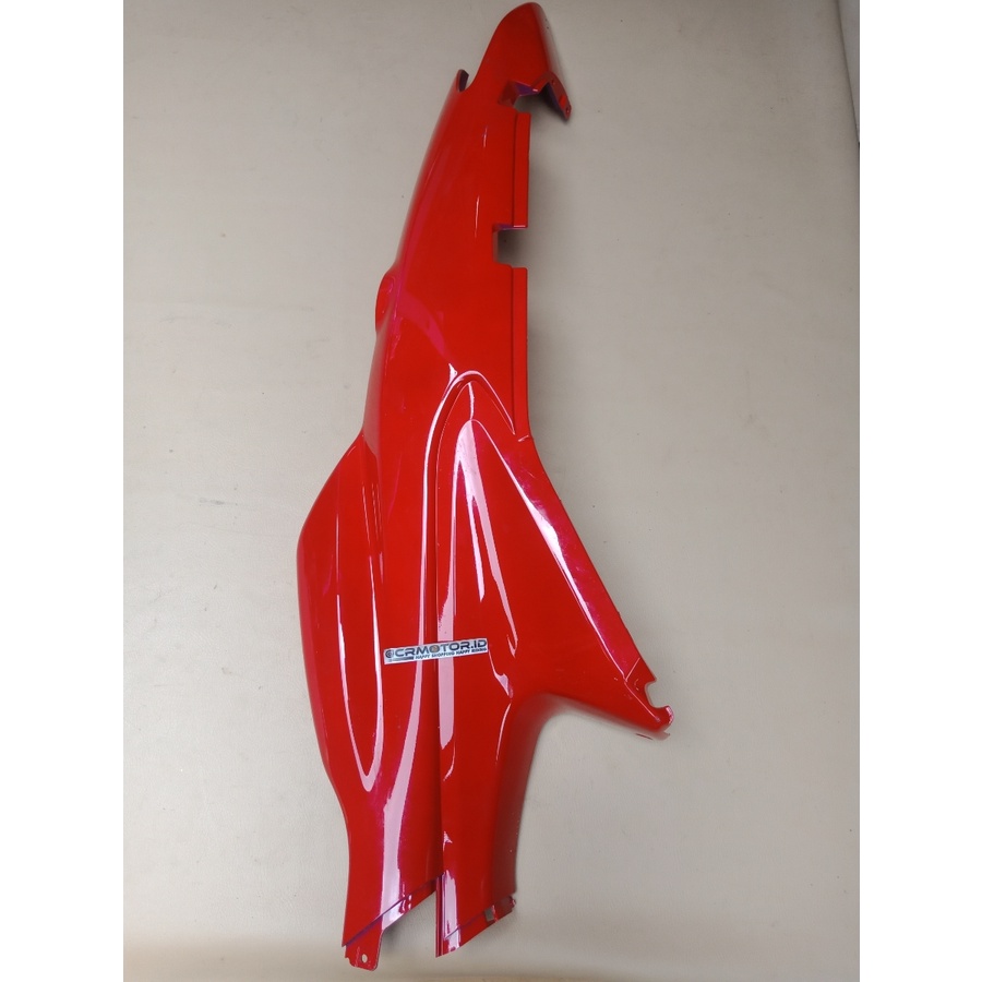 Original cover body coverbody belakang frame kanan R Suzuki Smash 110 lama old merah  ori