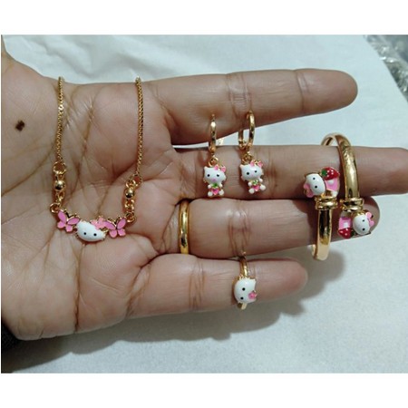 satu set anak cat pink motif hello Kitty