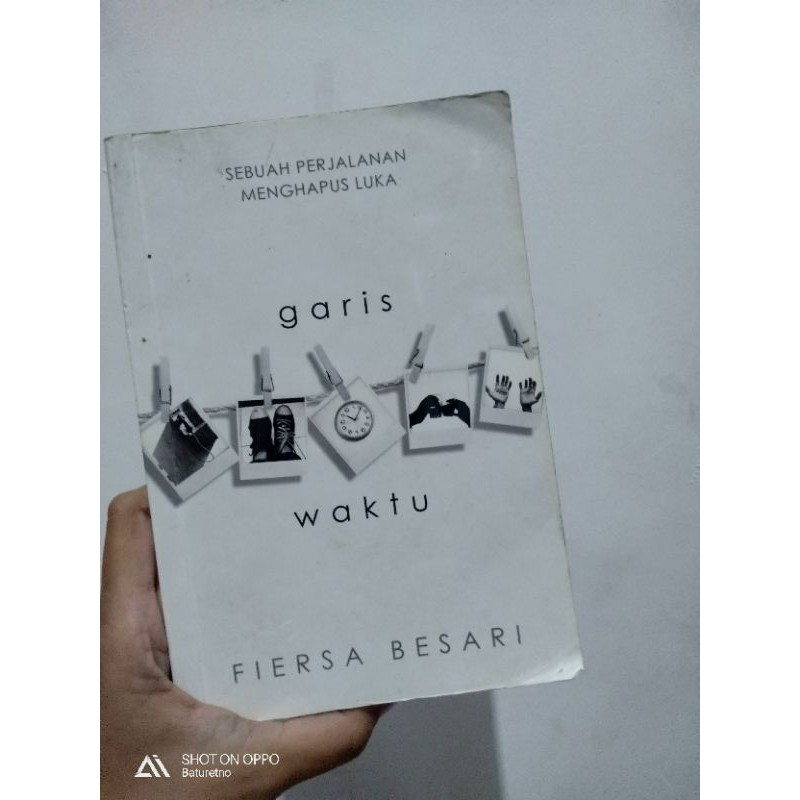 Buku Ori bertandatangan penulis - Garis Waktu - Fiersa Besari