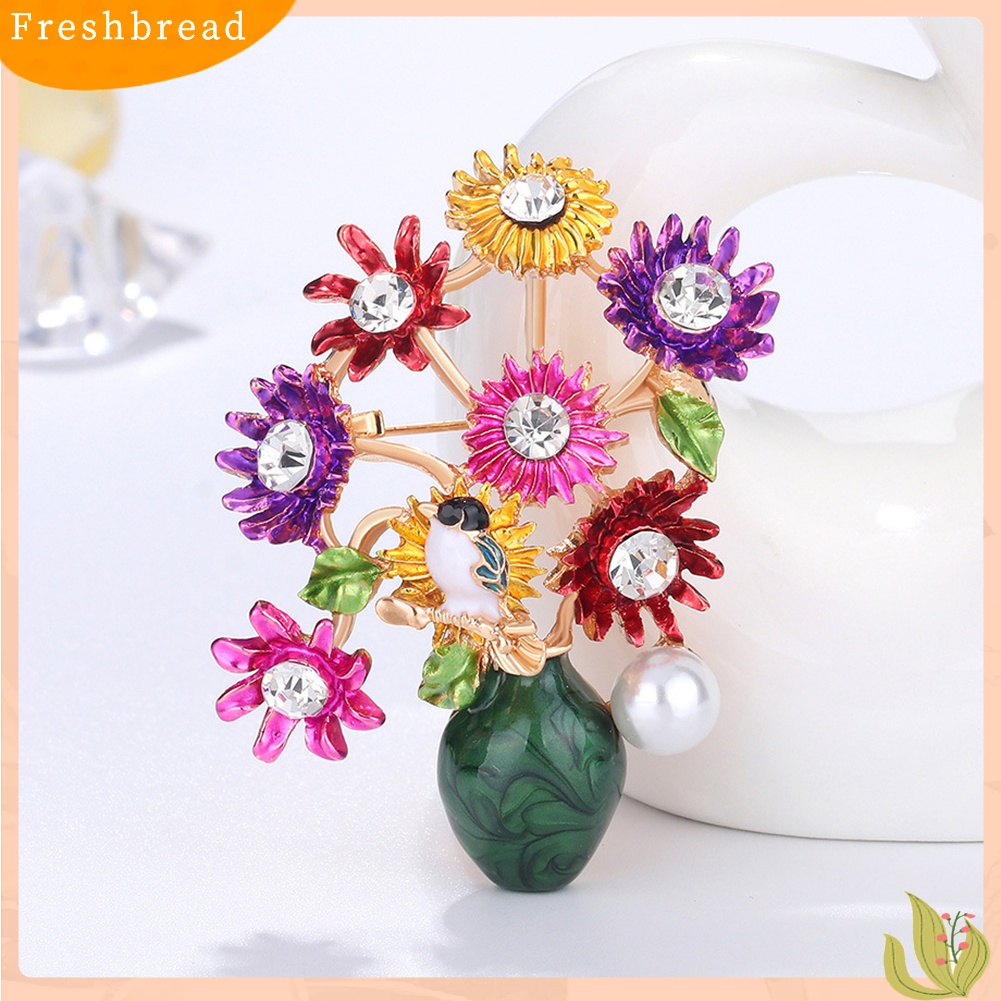 [ TERLARIS]Fashion Women Flower Vase Rhinestone Inlaid Brooch Pin Corsage Lapel Jewelry