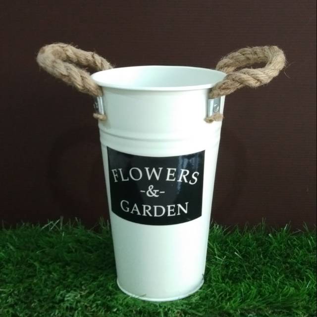 Vas bunga vintage 20 cm pot aluminium