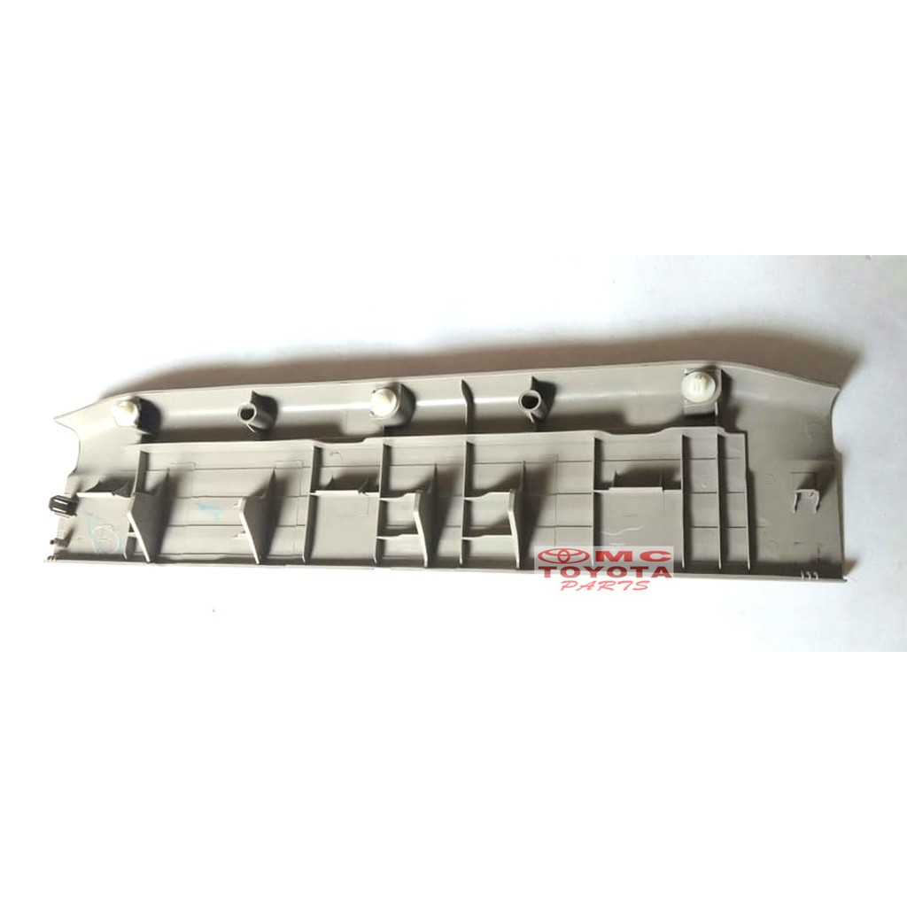 Sill Plate SillPlate Samping Depan kanan Innova 67913-0K070-E0