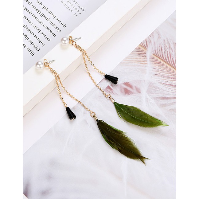 LRC Anting Tusuk Fashion Dark Green Alloy Chain Feather Tassel Pearl Earrings F29772