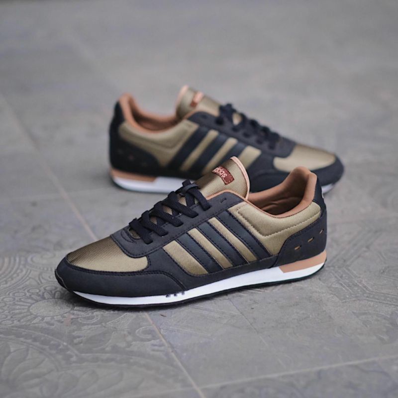 Adidas neo city racer original