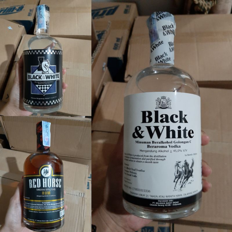 

BELI 4 BONUS 1 Black White / Red House 500ml
