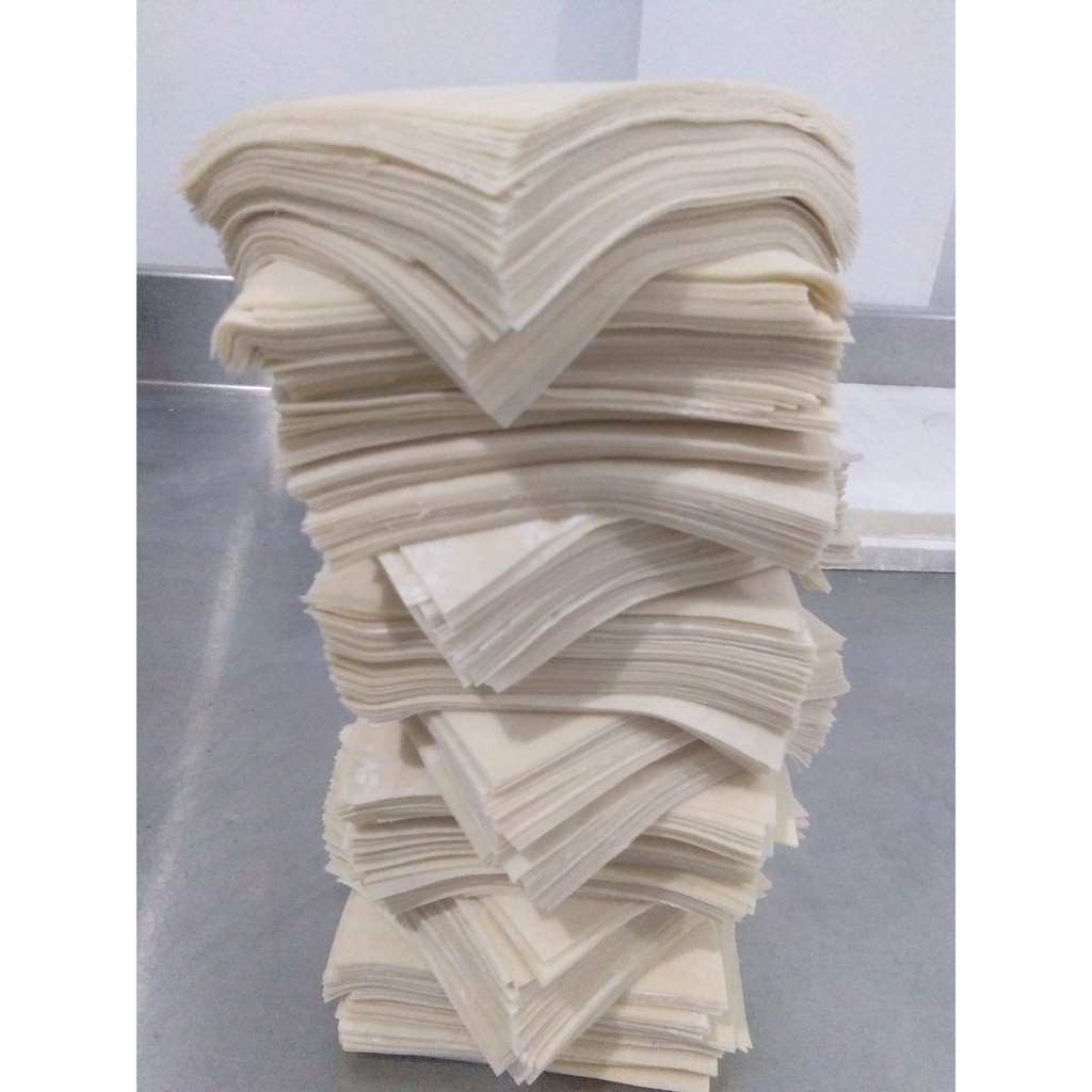 

Kulit Pangsit Basah 1 kg Ukuran 10x10 dan 8x8 cm