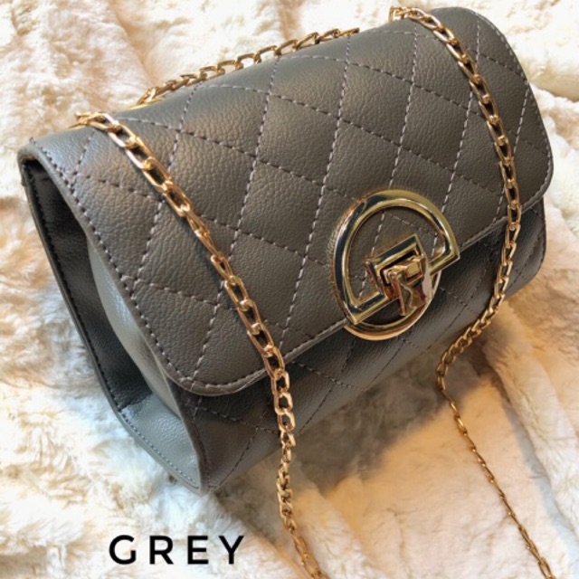 SLINGBAG CHLOE ZIVA - SLINGBAG SALATIGA / TASMURAH/ SLINGBAG LOKAL