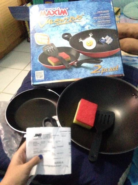 Mamachop Maxim Valentino Set 2pc  Wajan 30cm Frypan 22cm Bonus Spatula N Spons