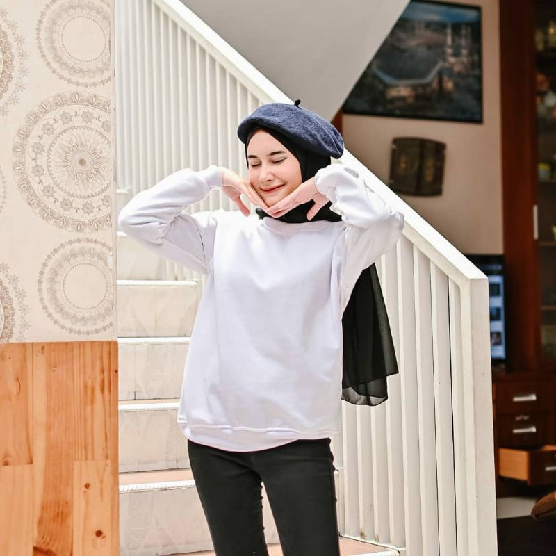 BASIC SWEATER O NECK/SWEATER WANITA PRIA/TERMURH/TERLARIS'