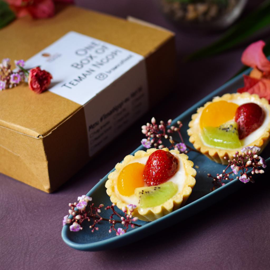 

Fruit Pie / Fruit Tartlet / Pie Buah by Brown Coffee