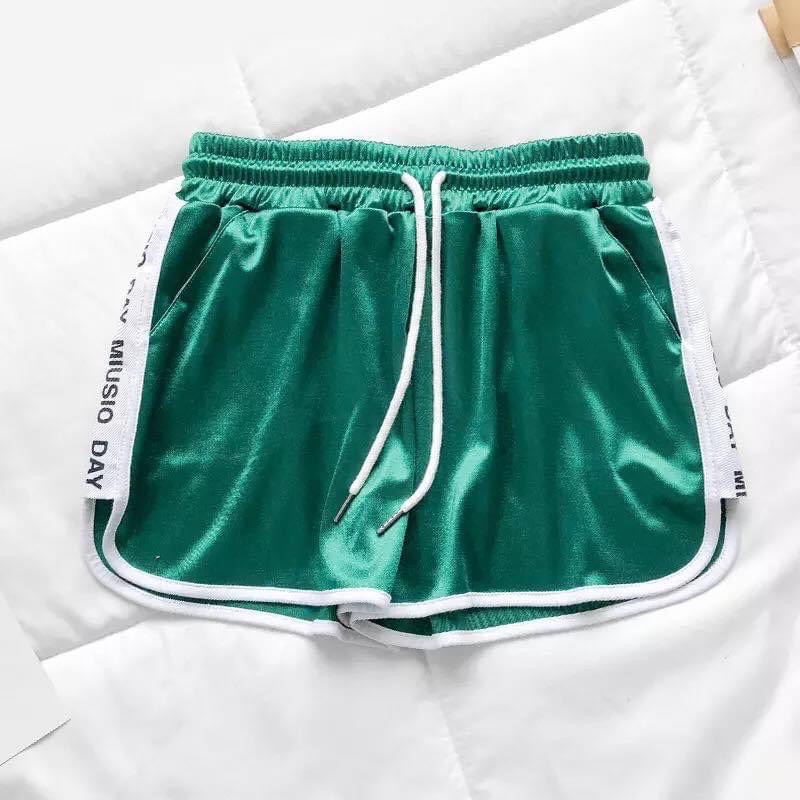 Hotpants Miusio / Miusio Pants / Hot Pants Wanita / Celana Pants Murah