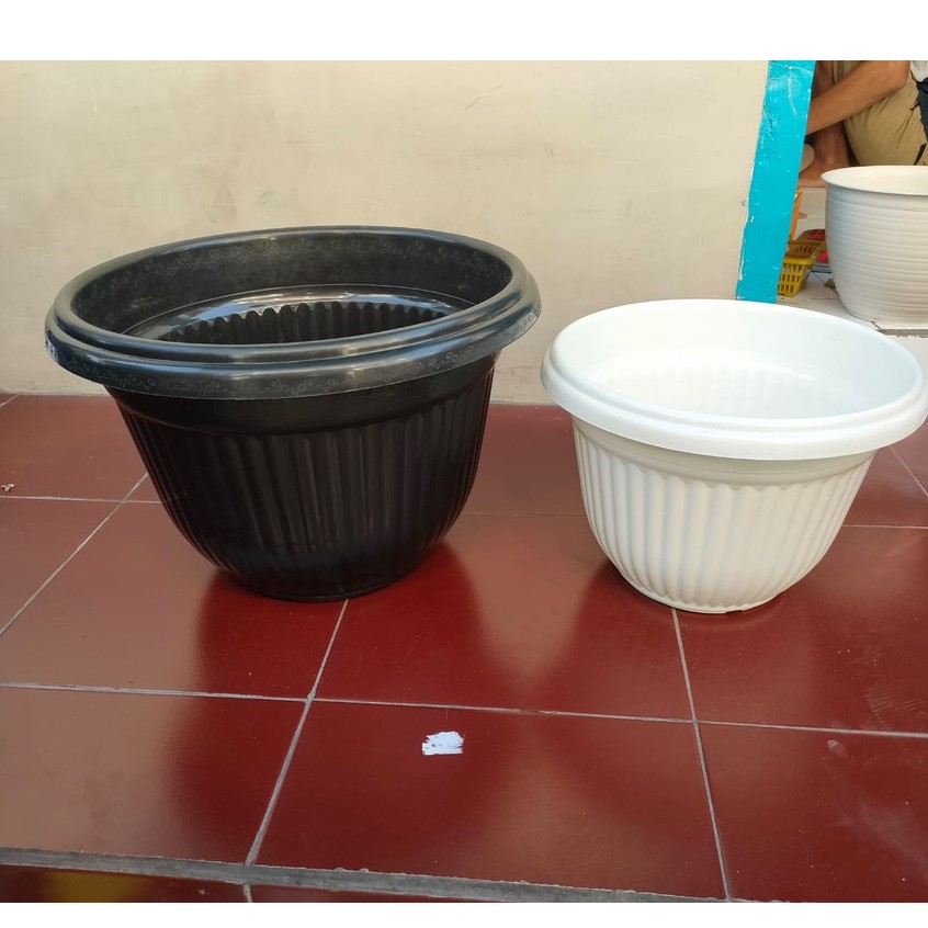 SUSAN - POT BUNGA PB 450 hitam - pot hitam 40 - pot ukir - pot oval - pot plastik