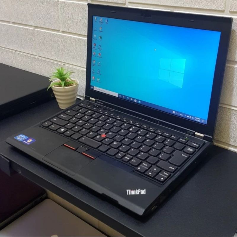 LAPTOP LENOVO THINKPAD X230 CORE i5 GEN 3 RAM 4GB SSD 128 GB