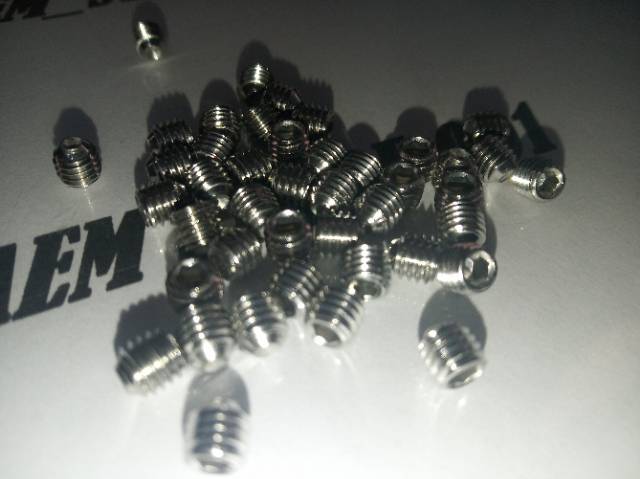 L tanam M5 x 5 (0.5cm) stainless 304