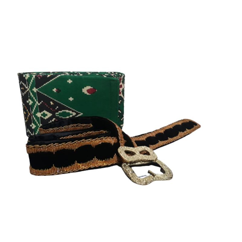 AKSESORIS PERLENGKAPAN PAKAIAN JAWA PRIA 1SET (LONTONG,KAMUS,EPEK TIMANG)