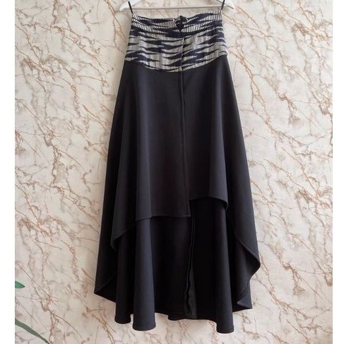 Zaskia Sungkar Rok Etnik Modis Bahan Tenun Rang Skirt Size M