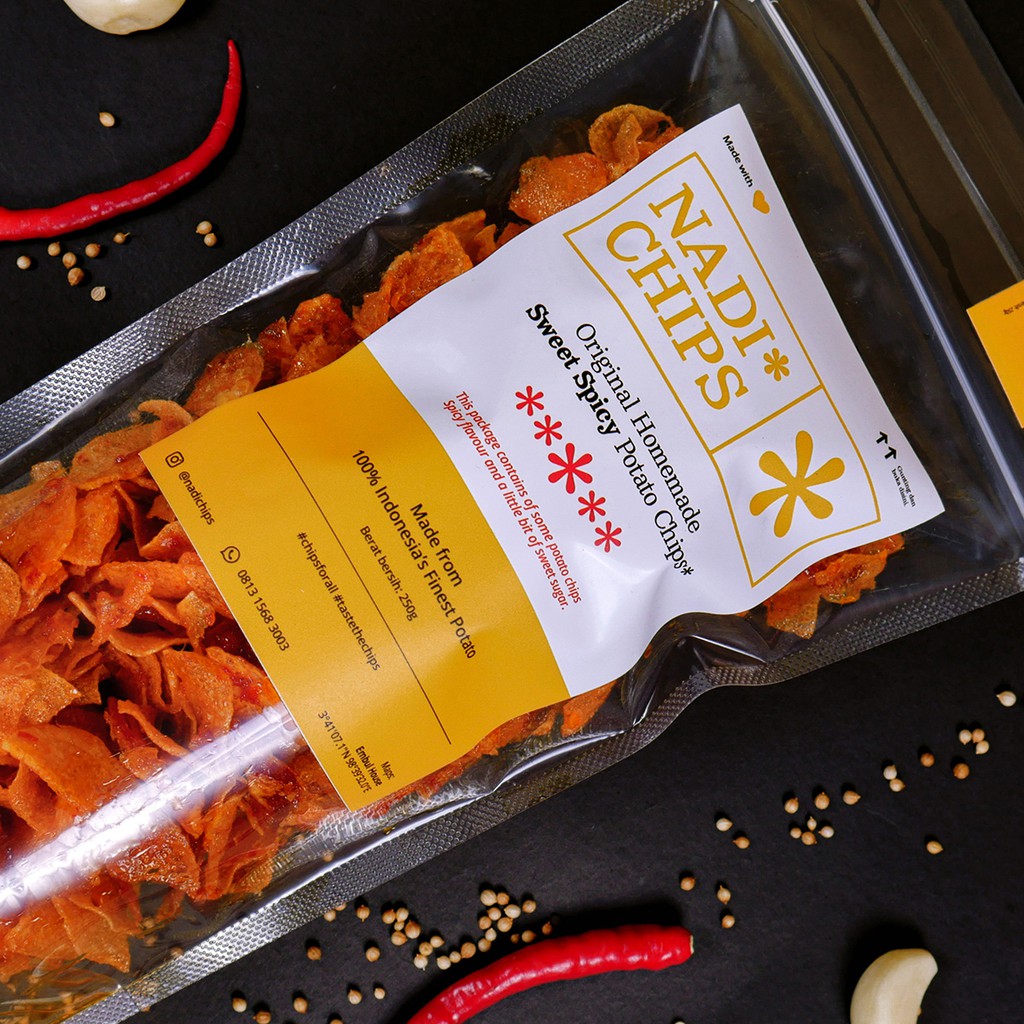 

Keripik Kentang Pedas Manis 250 Gram Nadi Chips