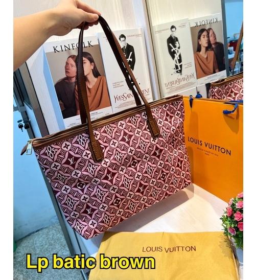 

Penjualan Terbanyak.. LP BATIC FREE PAPERBAG