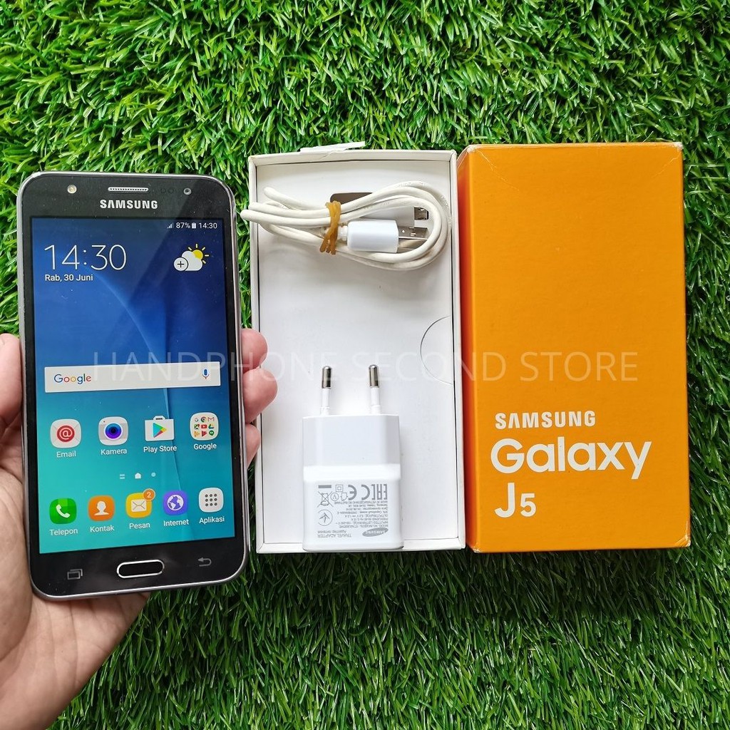 HANDPHONE SAMSUNG J5 2015 1.5/8GB FULLSET NO HEADSET SECOND SEKEN BEKAS MURAH