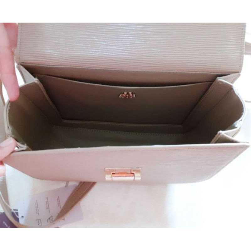 local id brooklyn bag preloved