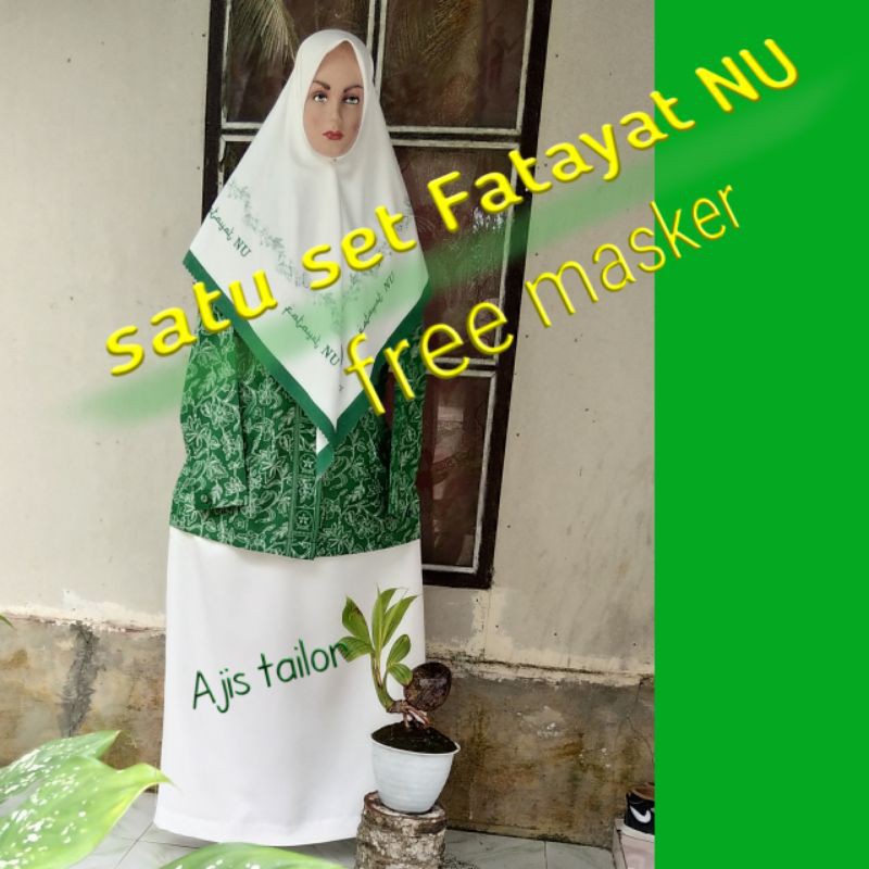 satu set baju Fatayat NU