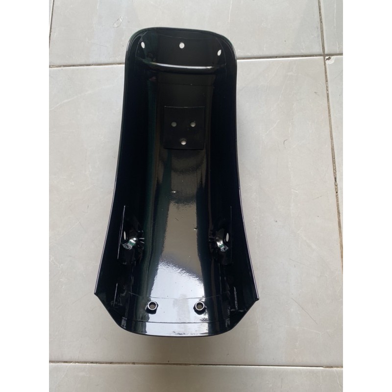 Spakbor belakang/ rear fender besi RX KING/RXK Hitam