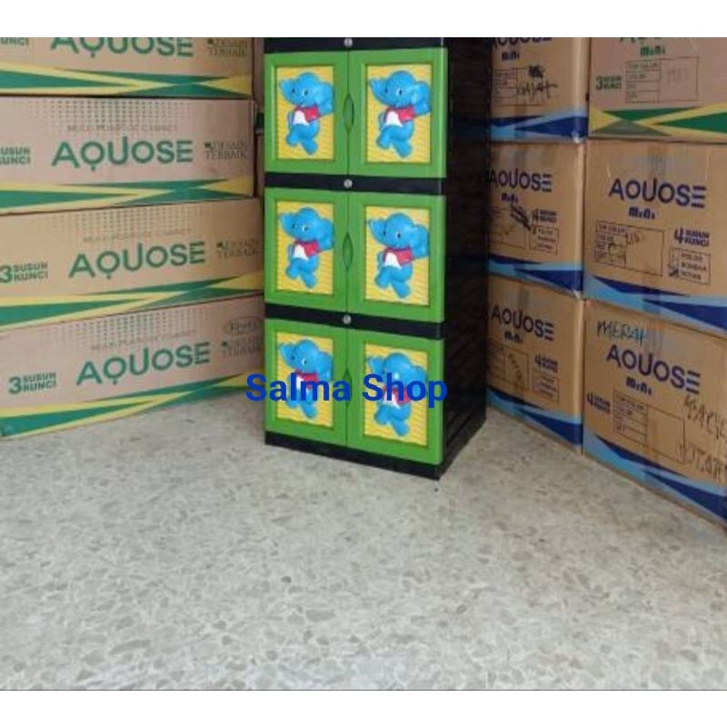 Lemari Plastik Aquose boneka mini ssn 3 kaca