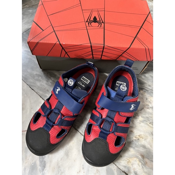 Preloved original clarks kid anak sandals size uk13 with box