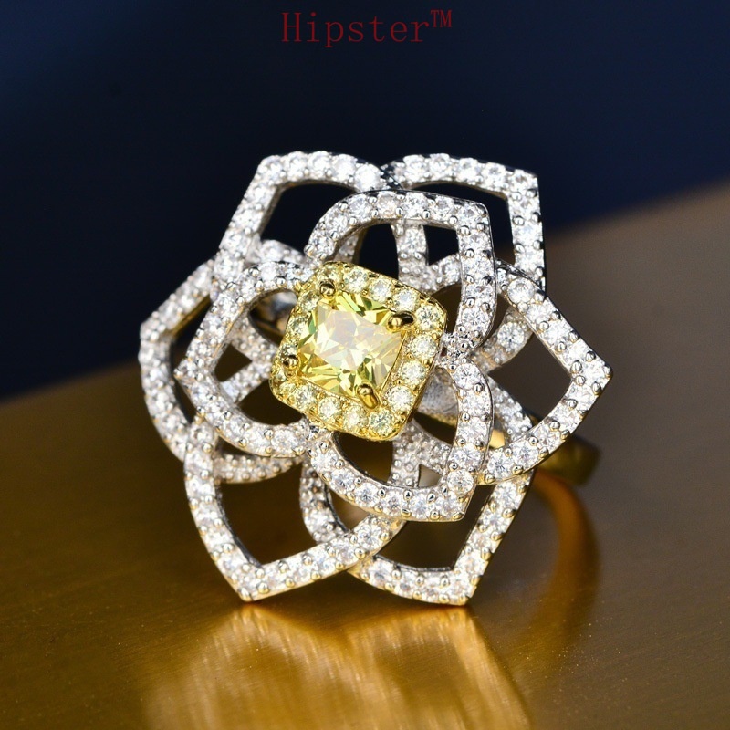 New Fashion Elegant Yellow Diamond Hollow-out Large Flower-Shaped Necklace Micro-Inlaid Flower Ring Set