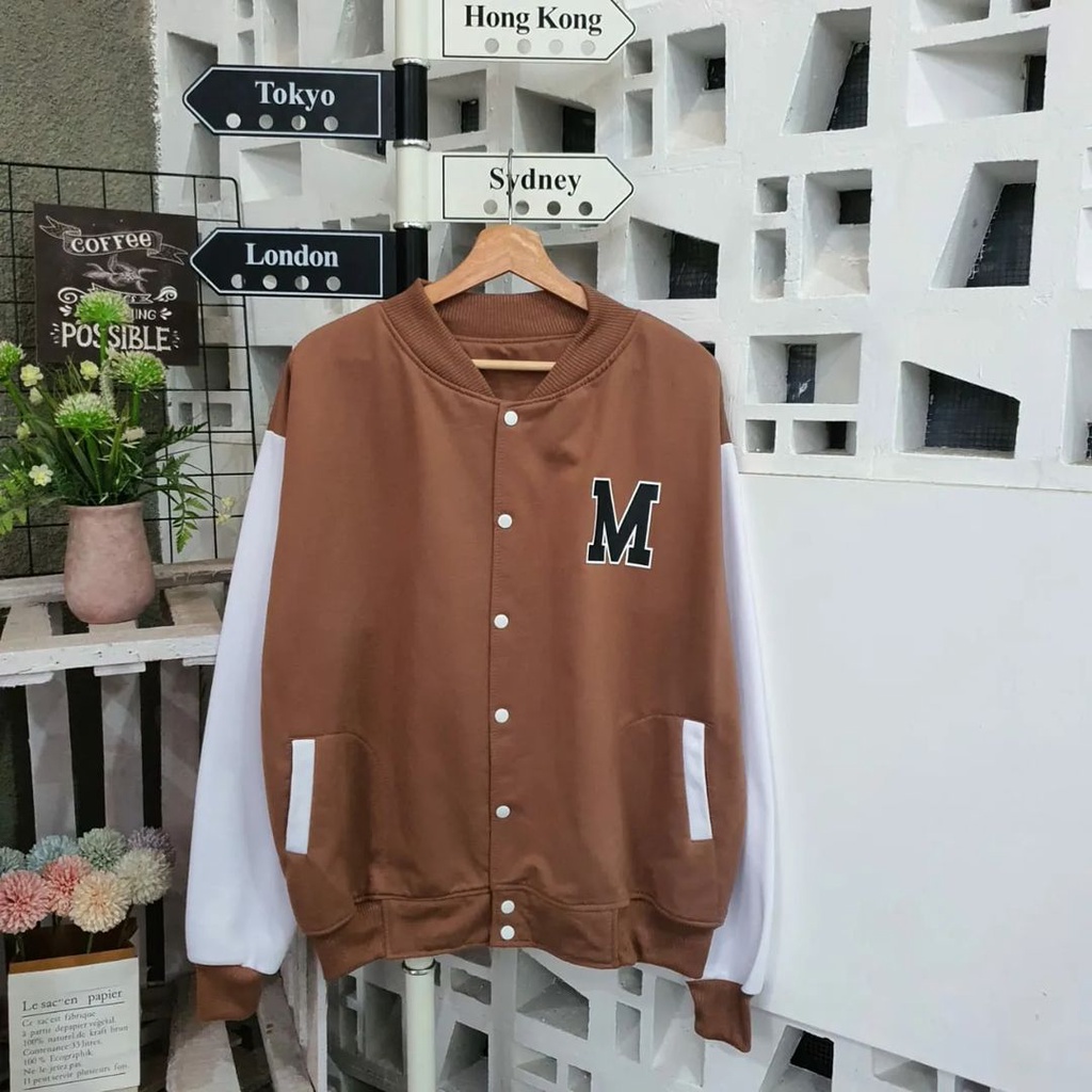 Jaket Sweater Baseball M bisa untuk pria/wanita size L XXL