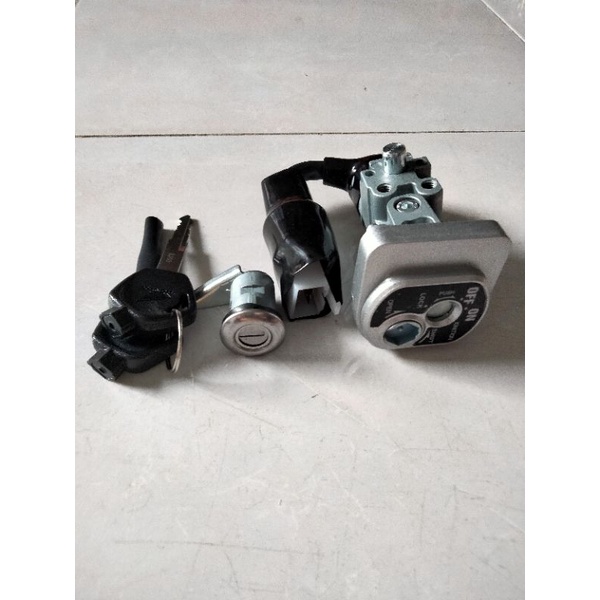 KUNCI KONTAK SET/ASSY REVO FIT/REVO FIT F1