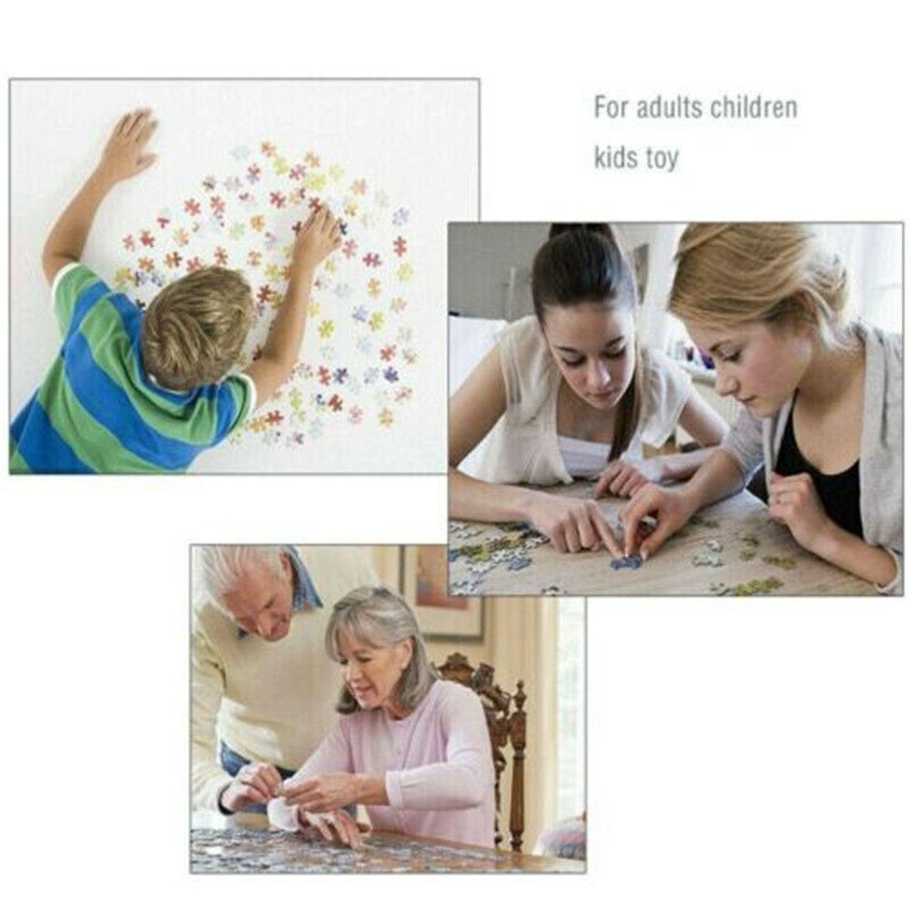 1000pcs Mainan Puzzle Jigsaw Desain Bunga Natal Untuk Anak / Dewasa